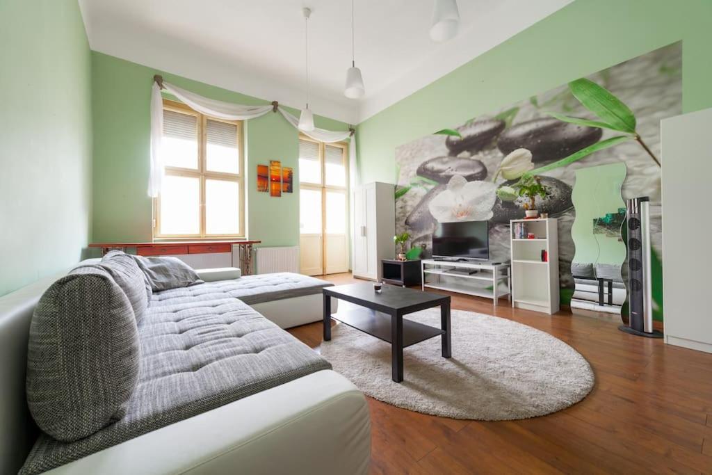 Main Street Apartment / Heart Of Bp Budapest Exterior photo